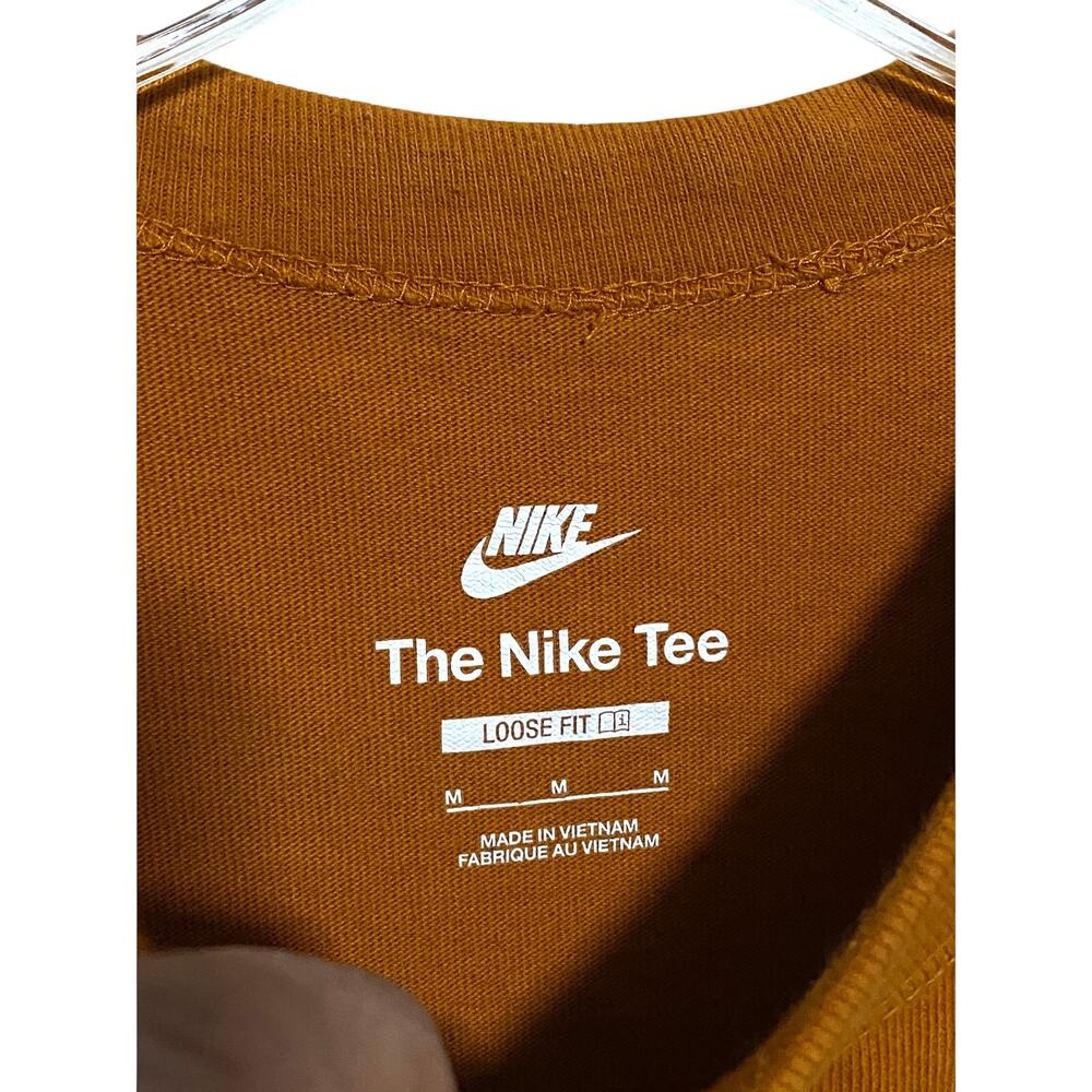 The Nike Tee Yellow Rose Swoosh Logo Loose Fit Desert Orange Shirt Mens M Sporty - Picture 4 of 6